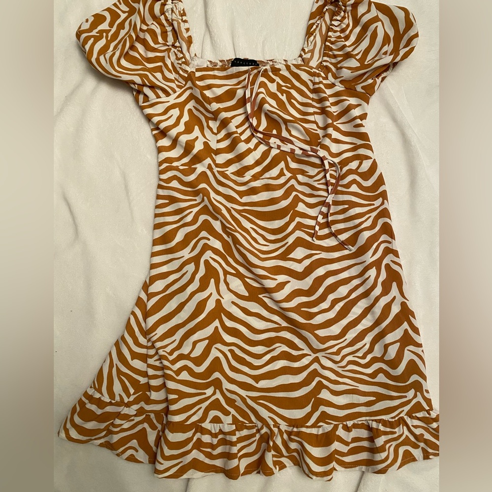 Sanctuary Women’s Animal Print Mini Dress w/ Ruffle Detailing - Orange & White
